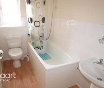 2 bedroom terraced house to rent - Photo 3