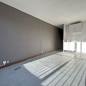 Location Appartement 1 pièce 21m² - Photo 3