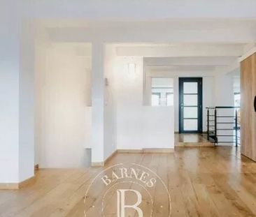 Appartement te huur in Sint-Jans-Molenbeek voor € 2.250 met 3 slaap... - Photo 2