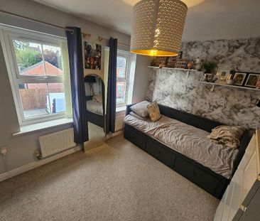 2 bedroom semi-detached house to rent - Photo 3