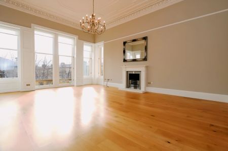 3Bedrooms, 2Bathrooms - Photo 3