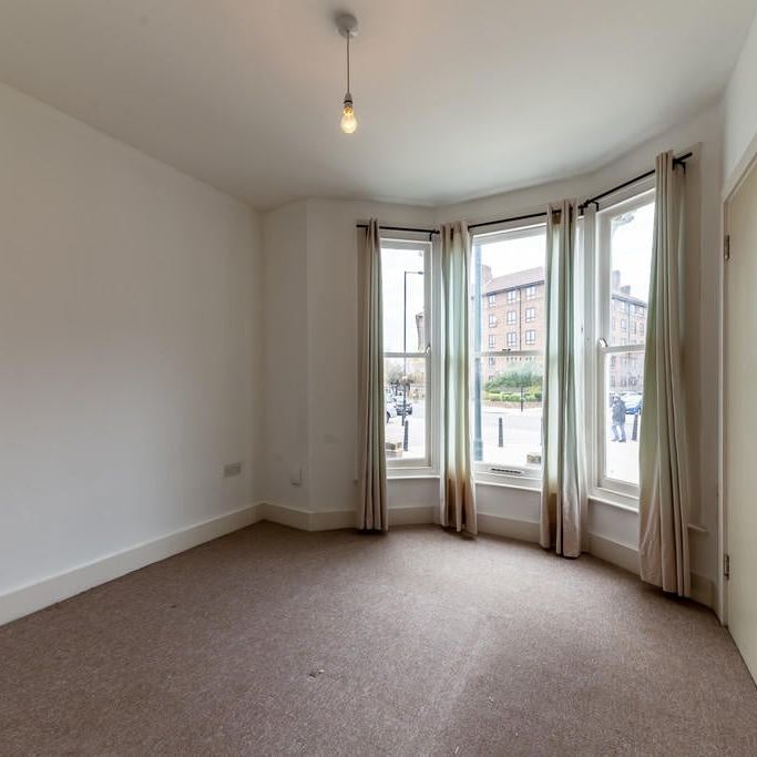 1 Bed Flat, Reighton Road, E5 - Photo 1