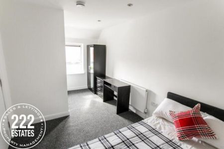 Aspinall Close, - Warrington - WA2 - Photo 2