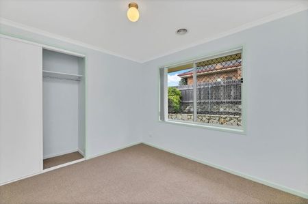 6 Macadamia Close, Jerrabomberra - Photo 2