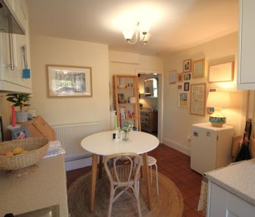 2 bedroom terraced house to rent - Photo 5