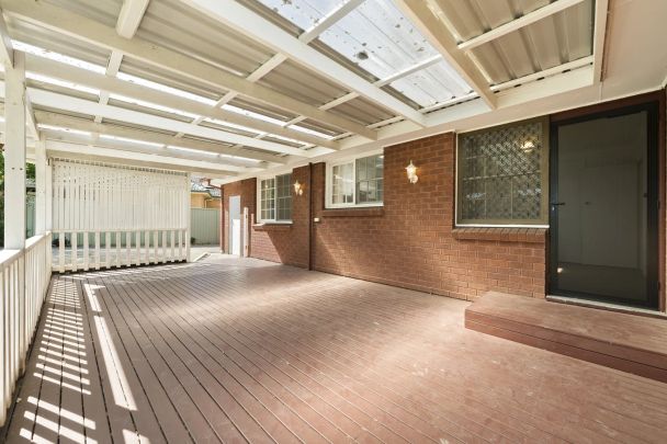 Freshly Updated Home in Sought-After Crestwood Catchment - Photo 1