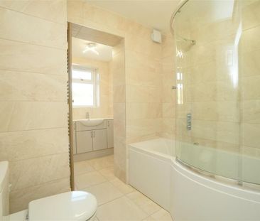 4 bedroom detached house to rent - Photo 6
