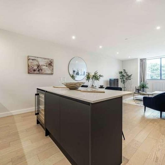 Chertsey, Surrey, KT16 - Photo 1