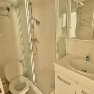 Location Appartement 1 pièce 18m² ST ETIENNE 42000 - Photo 3