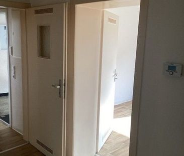 Flingern: gemütliche 1-Zimmer-Wohnung mir separater Küche und Balkon - Photo 5