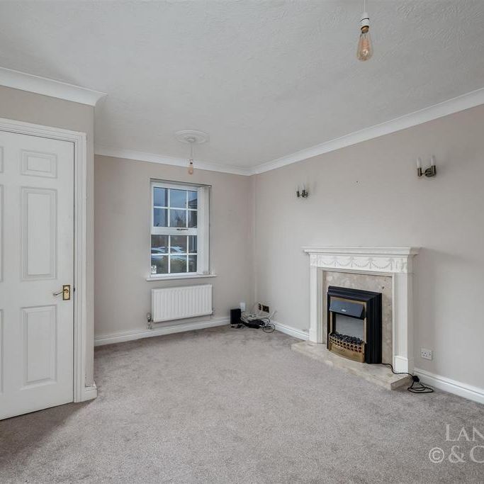 2 bedroom end of terrace house to rent - Photo 1