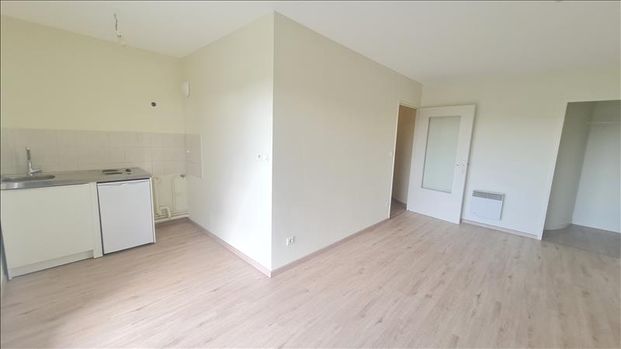 1 pièce - 33,8 m² - 1er étage - Colocation non autorisée - Photo 1
