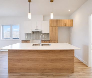 5 1/2 NEUFS DISPONIBLES – SAINTE-AGATHE-DES-MONTS - PROMOTION EN COUR - Photo 3
