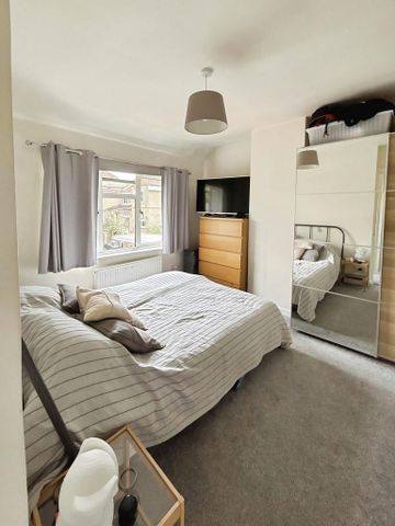 3 bedroom semi-detached house to rent - Photo 4