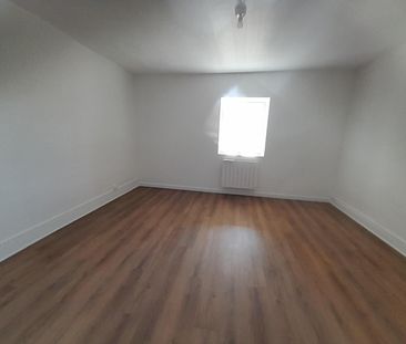 Location Appartement 3 pièces 72m² MACON 71000 - Photo 3