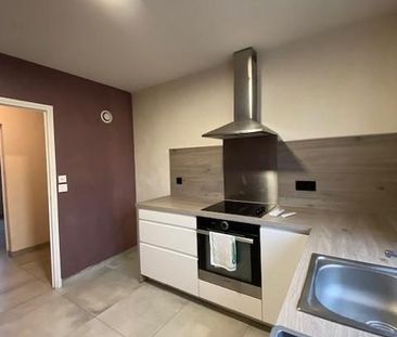 Appartement à louer, 5 pièces - LA VOULTE SUR RHONE 07800 - Photo 3