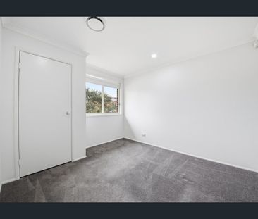 Large 5 Bedroom Family Home - Photo 5