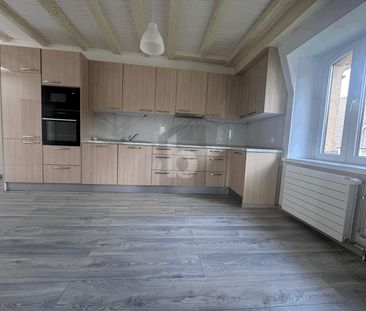 AT THE TOP FLOOR OF THE MANOR - Foto 3