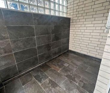 2 Zimmer Wohnung in Einfamilienhaus - Photo 1