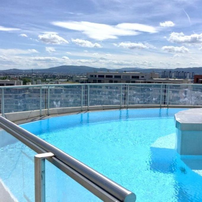 Voll möblierte 3 Zimmer Wohnung mit Loggia, Pool, Sauna, Terrasse und Fitnessbereich am Wienerberg! - Foto 1