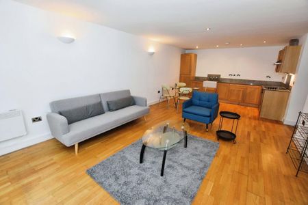 2 bedroom flat to rent - Photo 3