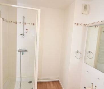 Location Appartement 3 pièces 64m² - Photo 3