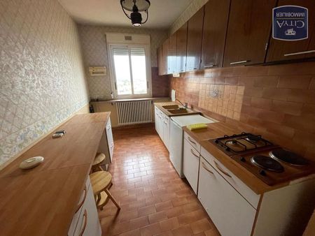 Location Appartement 2 pièces 63m² BOURG EN BRESSE 01000 - Photo 4