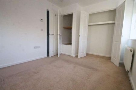 Markham Rise, Bedford, MK41 - Photo 2