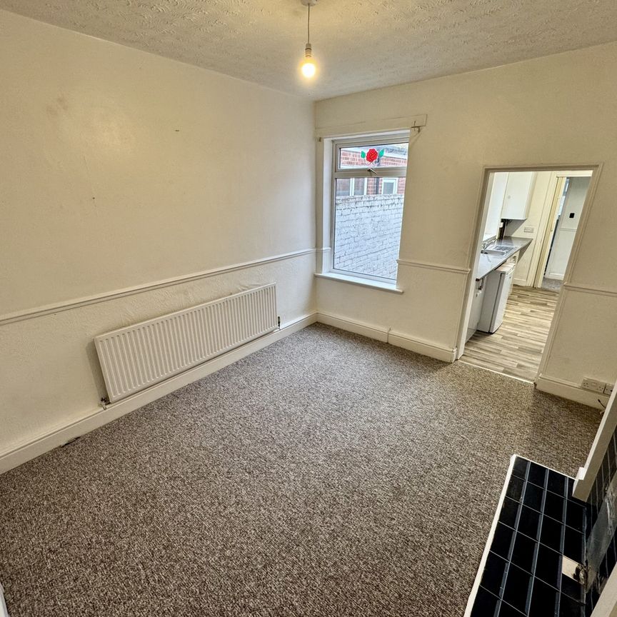 John Street, Rowley Regis - Photo 1