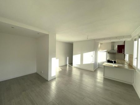 Location Appartement 3 pièces 49m² ROANNE 42300 - Photo 2