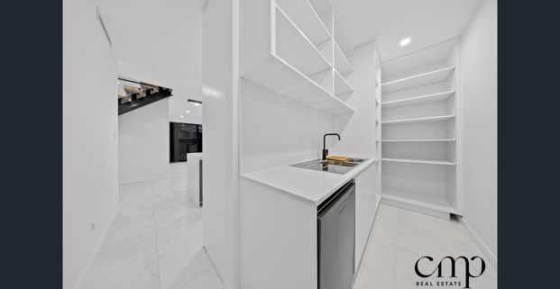 Brand New Luxury Living | 4 Bedroom Family Home in the Heart of AUSTRAL - Photo 1