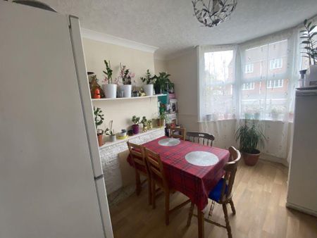 1 bedroom property to rent - Photo 2