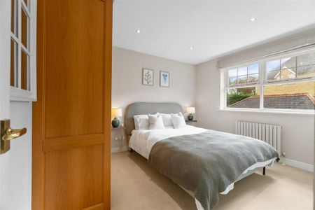 4 bedroom detached house to rent - Photo 5