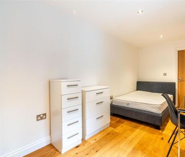 3 bedroom apartment to rent - Photo 2