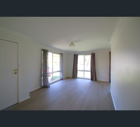 30 James Sheahan Drive, Orange, NSW 2800 - Photo 3