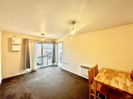 2 bedroom apartment to rent - Photo 2