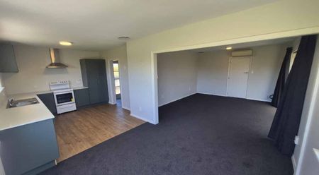 Fully renovated and ready to go! - Photo 3