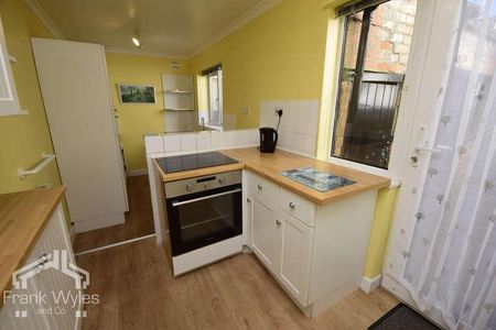 St. Davids Road North, Lytham St. Annes, Lancashire, FY8 - Photo 5
