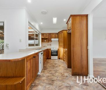 Neat Property In A Quiet Court! - Photo 2