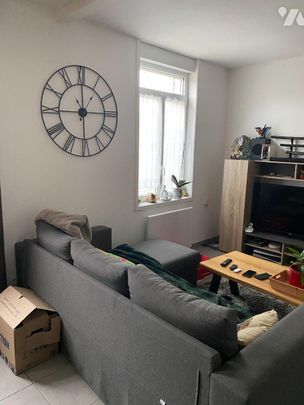 MAISON 1930 AVEC JARDIN Rdc : salon-séjour, cuisine (meubles plaque + hotte électrique) Sdb... - Photo 1