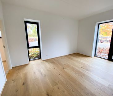 Lækker 3-værelses kvalitetslejlighed med skøn placering - Photo 2