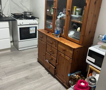 Room in a Shared House, Lodge Road, CR0 - Photo 5