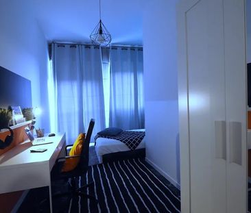 Piazza Statuto, Turin, Piedmont 10144 - Photo 1