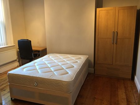 House Share Heaton Park Road - Photo 3