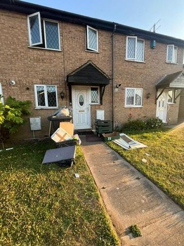 2 bedroom terraced house to rent - Photo 4