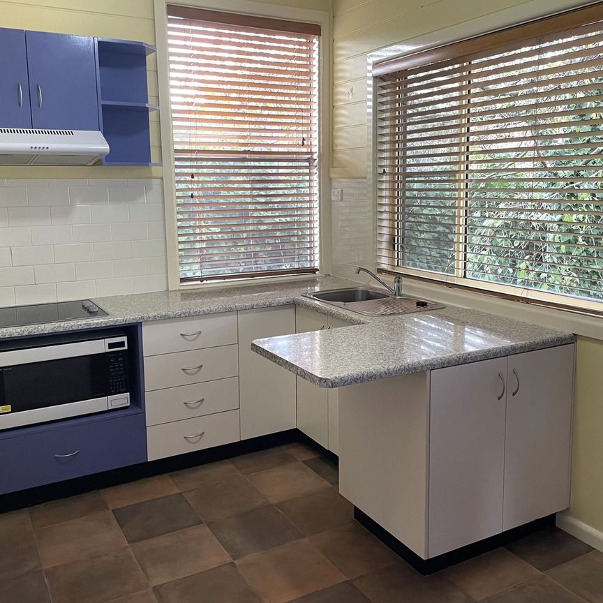 SOUGHT AFTER ONE BEDROOM UNIT - Photo 1