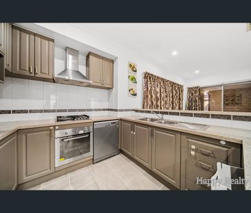 18 Parnell Way, Canning Vale, WA 6155 - Photo 5