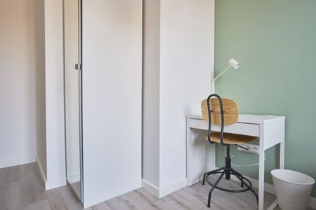 WINOC CHOCQUEEL P Roommate 10 Bedrooms at Tourcoing - Photo 5
