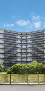 Champlain Towers - Photo 4