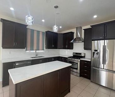 For Lease - 14 Natronia Trail, Brampton, Ontario - Photo 4